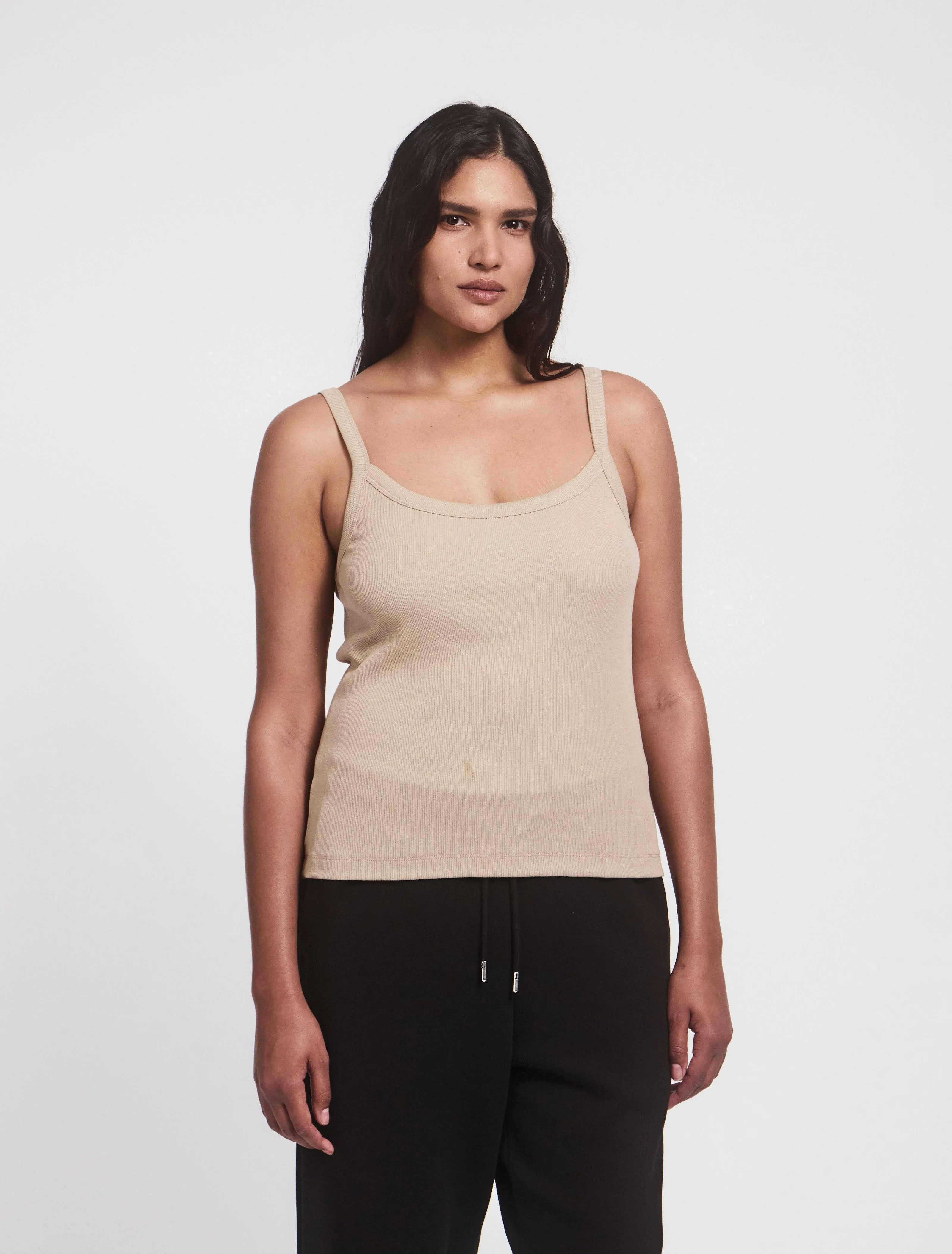 Ava Classic Rib Cami Top In Taupe