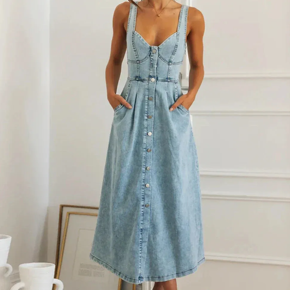 Summer Essentials Sweetheart Midi Dress in Denim